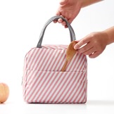 Insulated Lunch Bag: Carry Your Meals in Style - Image 7