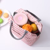 Insulated Lunch Bag: Carry Your Meals in Style - Image 3
