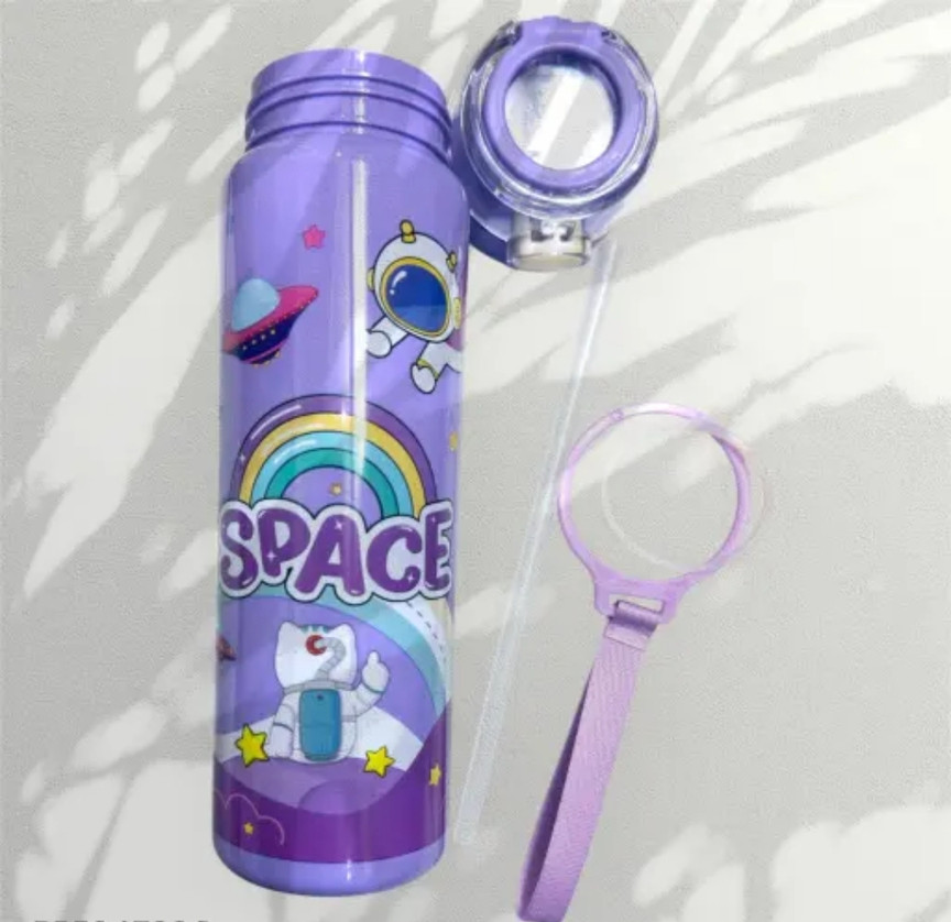 Kids Astronaut Theme Plastic Water Bottle (900ml ) - Image 3