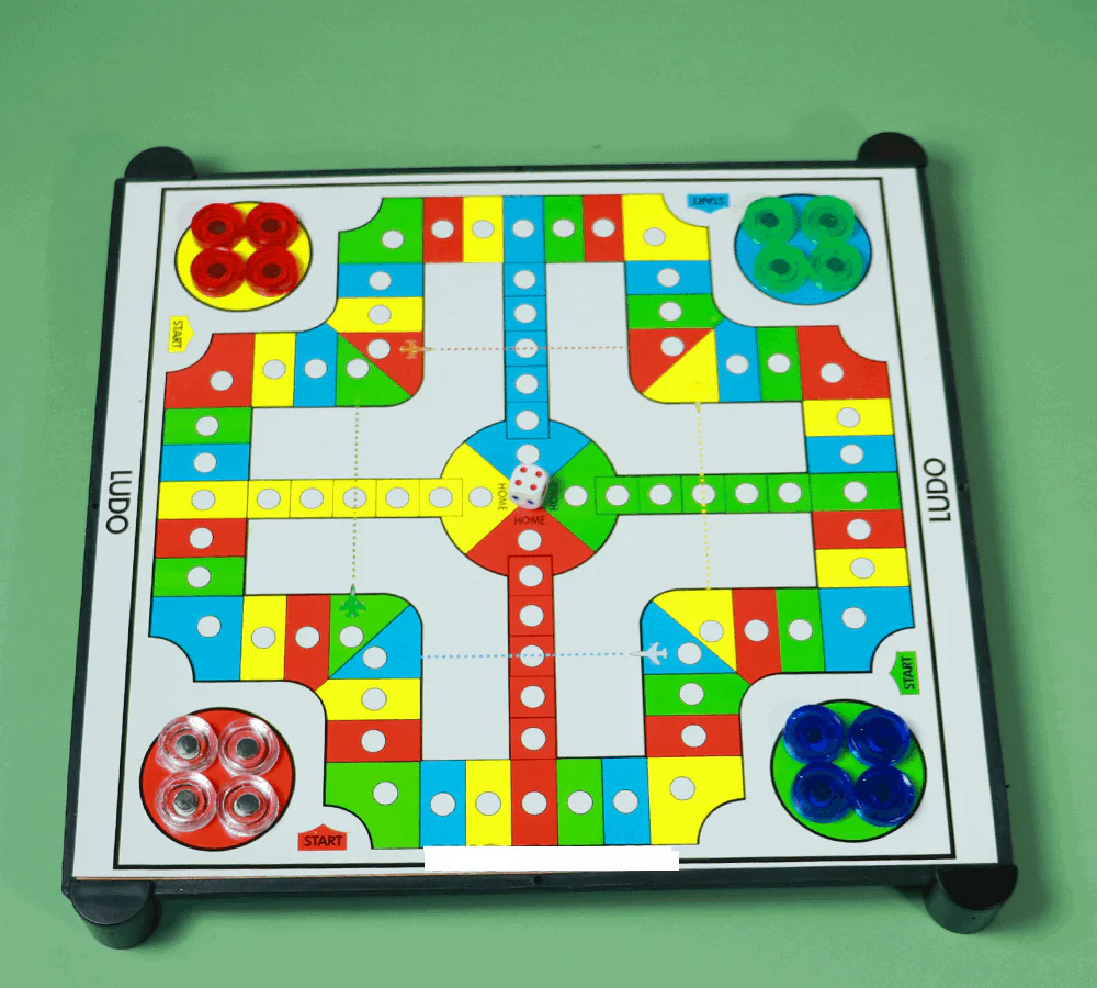 Family Magnetic Board Game Chess 13 in 1 - Image 8